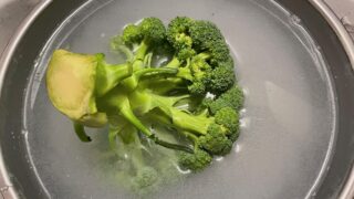 ほたてカルシウムで野菜の農薬を除去